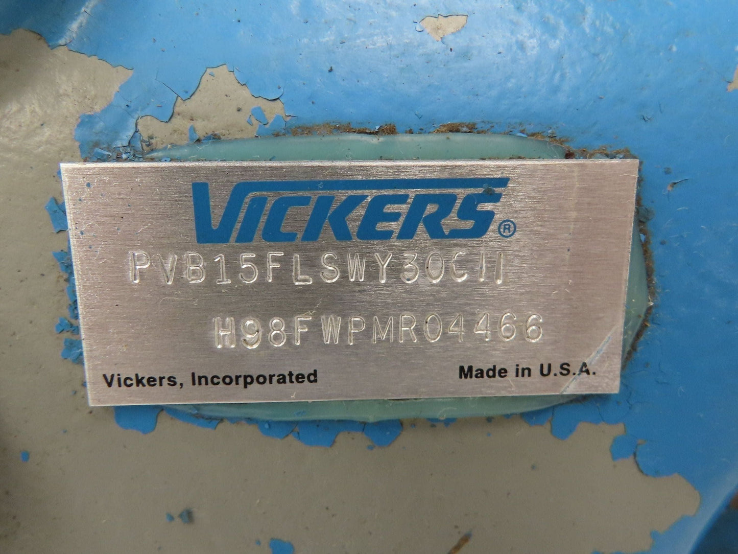 Vickers PVB15 FLSW Y30 C11 Hydraulic Piston Pump 15.7gpm @ 1800rpm