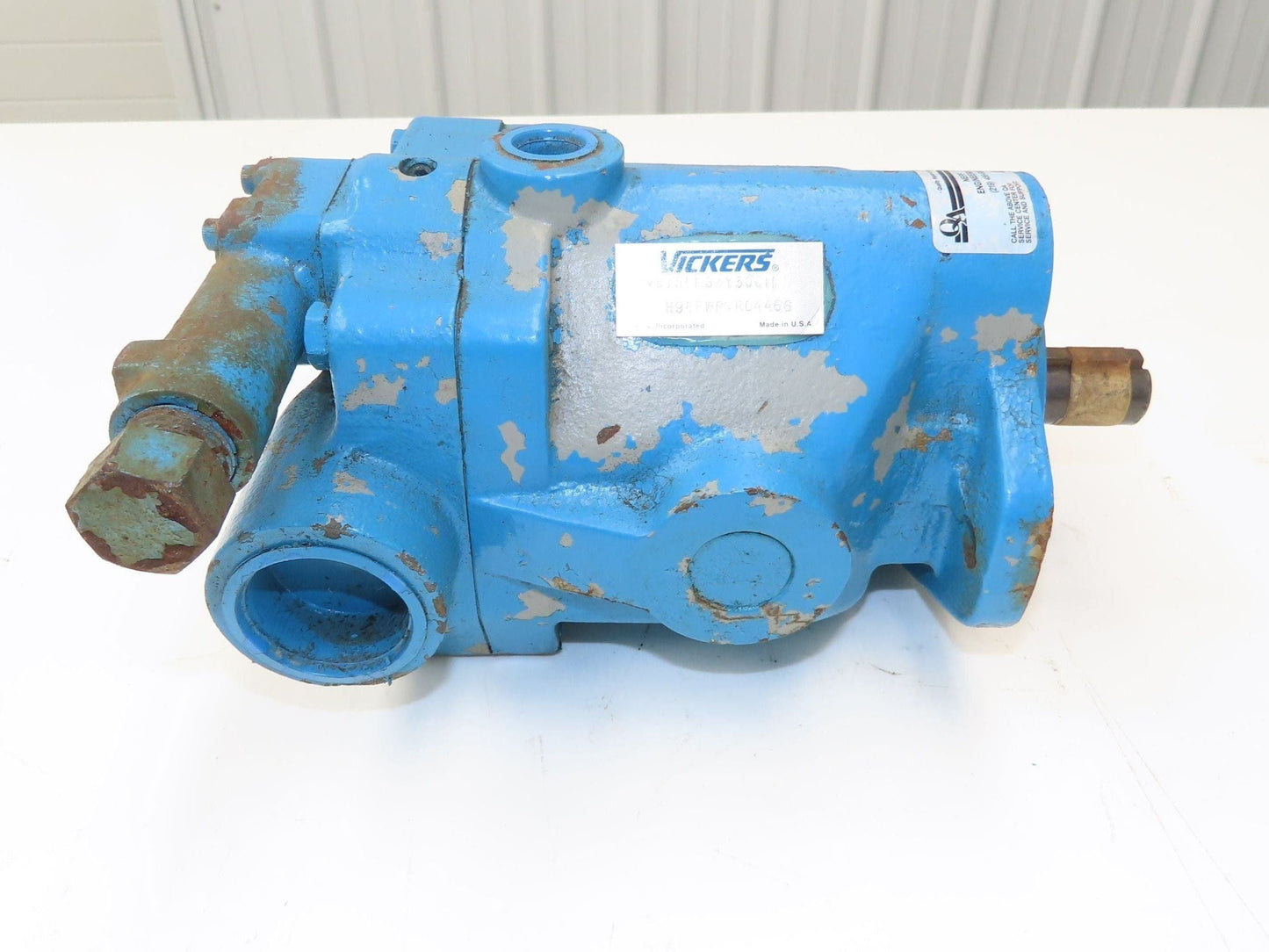 Vickers PVB15 FLSW Y30 C11 Hydraulic Piston Pump 15.7gpm @ 1800rpm