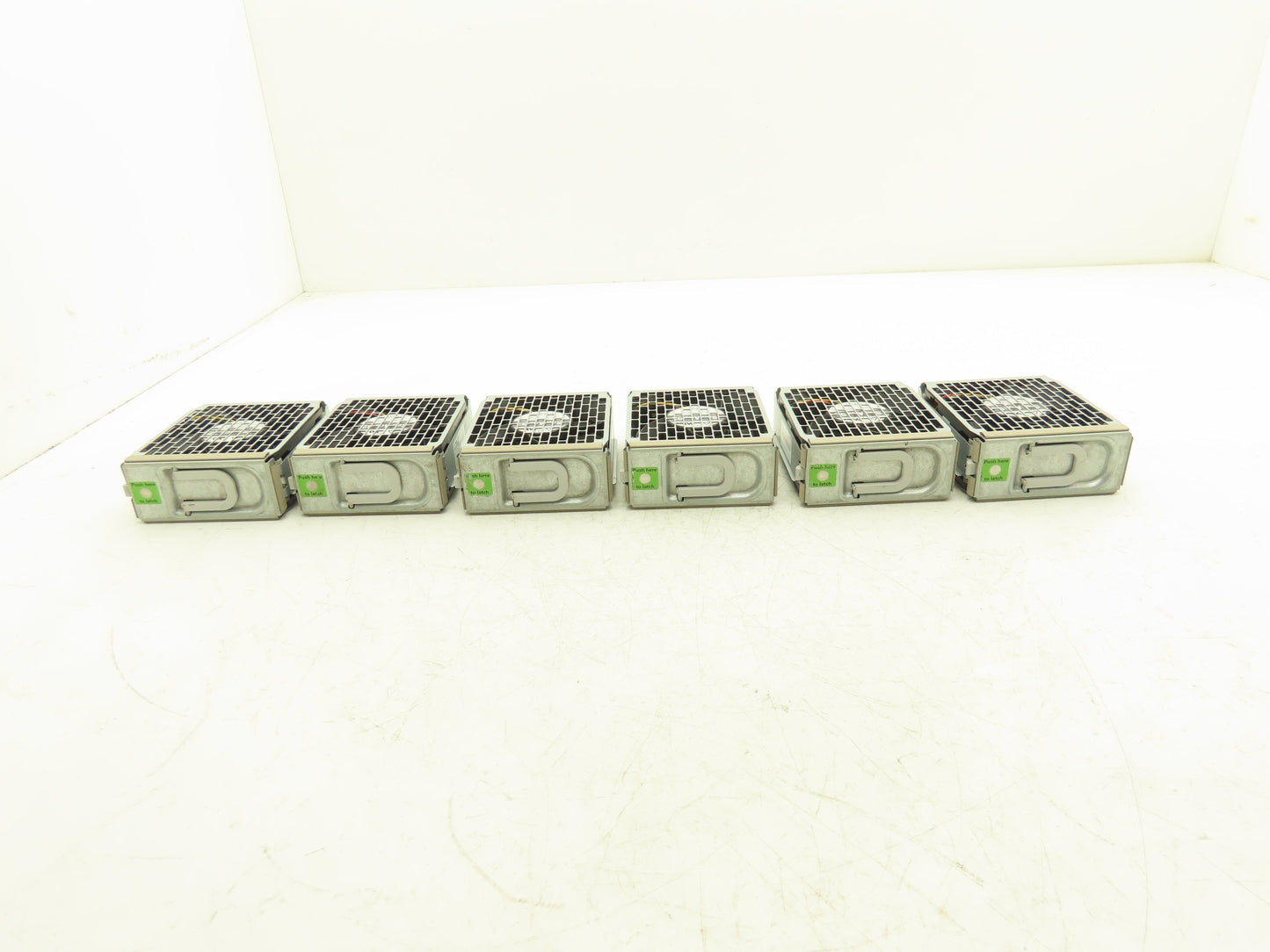 Oracle Sun 541-3539-02 Fans 92mm Caddy From X4470 Server Hot-Swappable Lot of 6