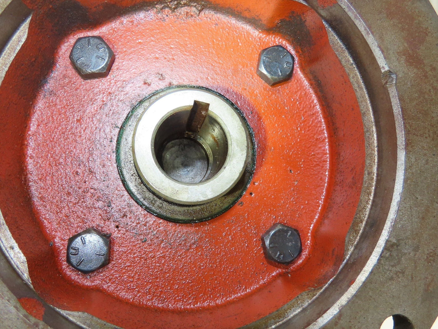 Hub City 324 Worm Gearbox 15:1 Reducer 6Hp 117rpm 143TC LH Output