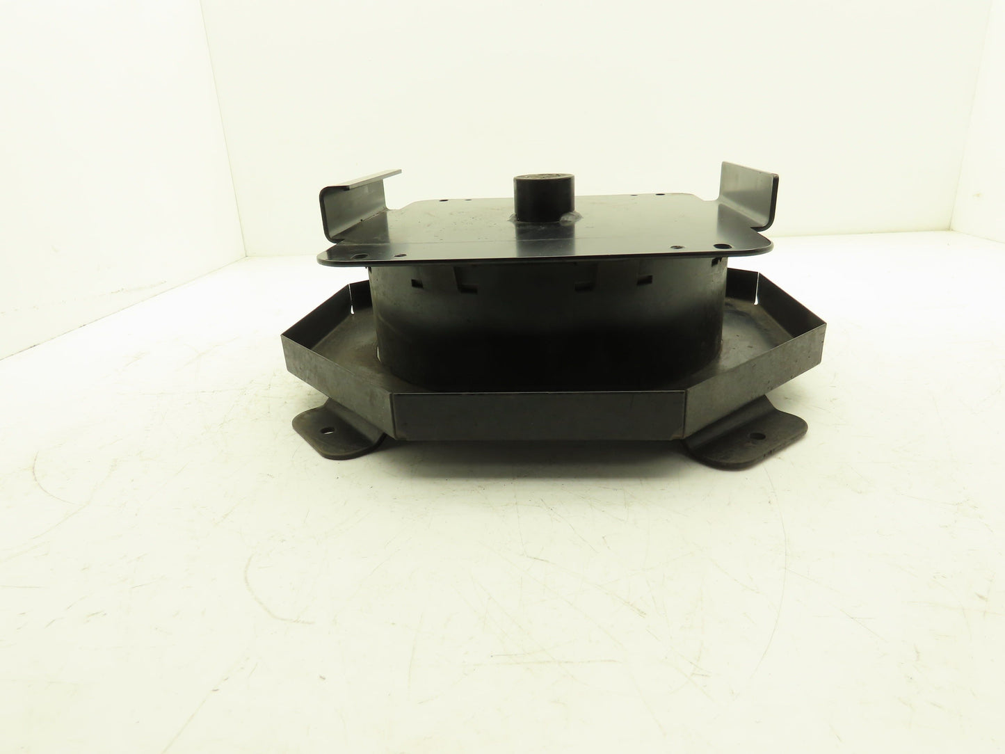 Lincoln Electric K1557-1 Swivel Platform Turntable Mount For Feeder