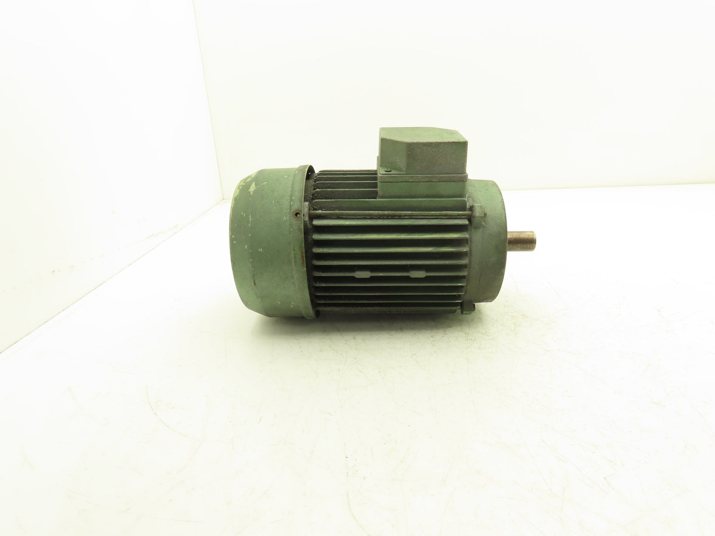 Fimec H90L2VE Metric AC Motor 2.6kW 3400 RPM 230/460V 3PH IEC 90 Frame