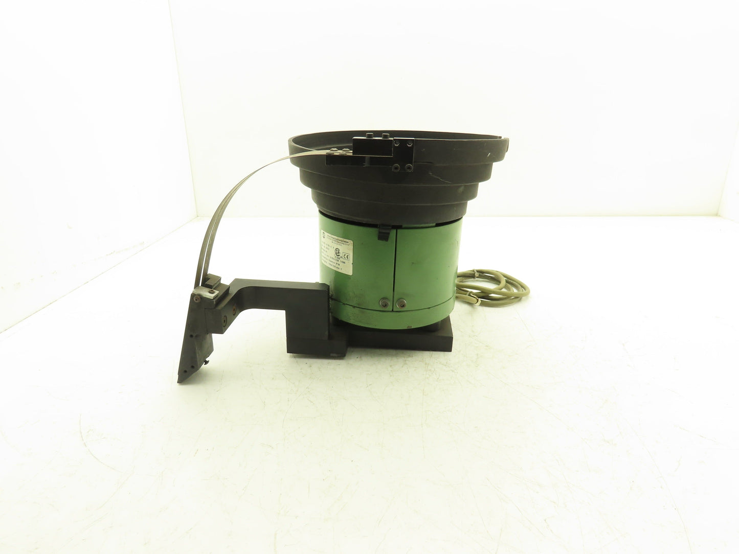 RNA Rhein-Nadel Automation SRC-N 160-2 Vibratory Stepped Bowl Feeder 200V