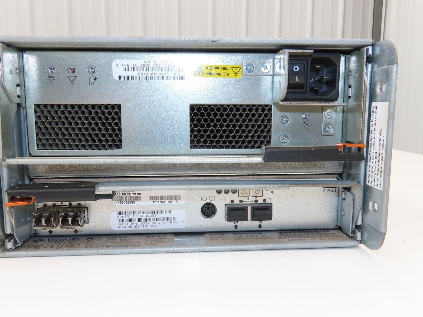 Sun StorageTek 0843 16-Bay RAID Fibre Channel 3.5" NO HDDs