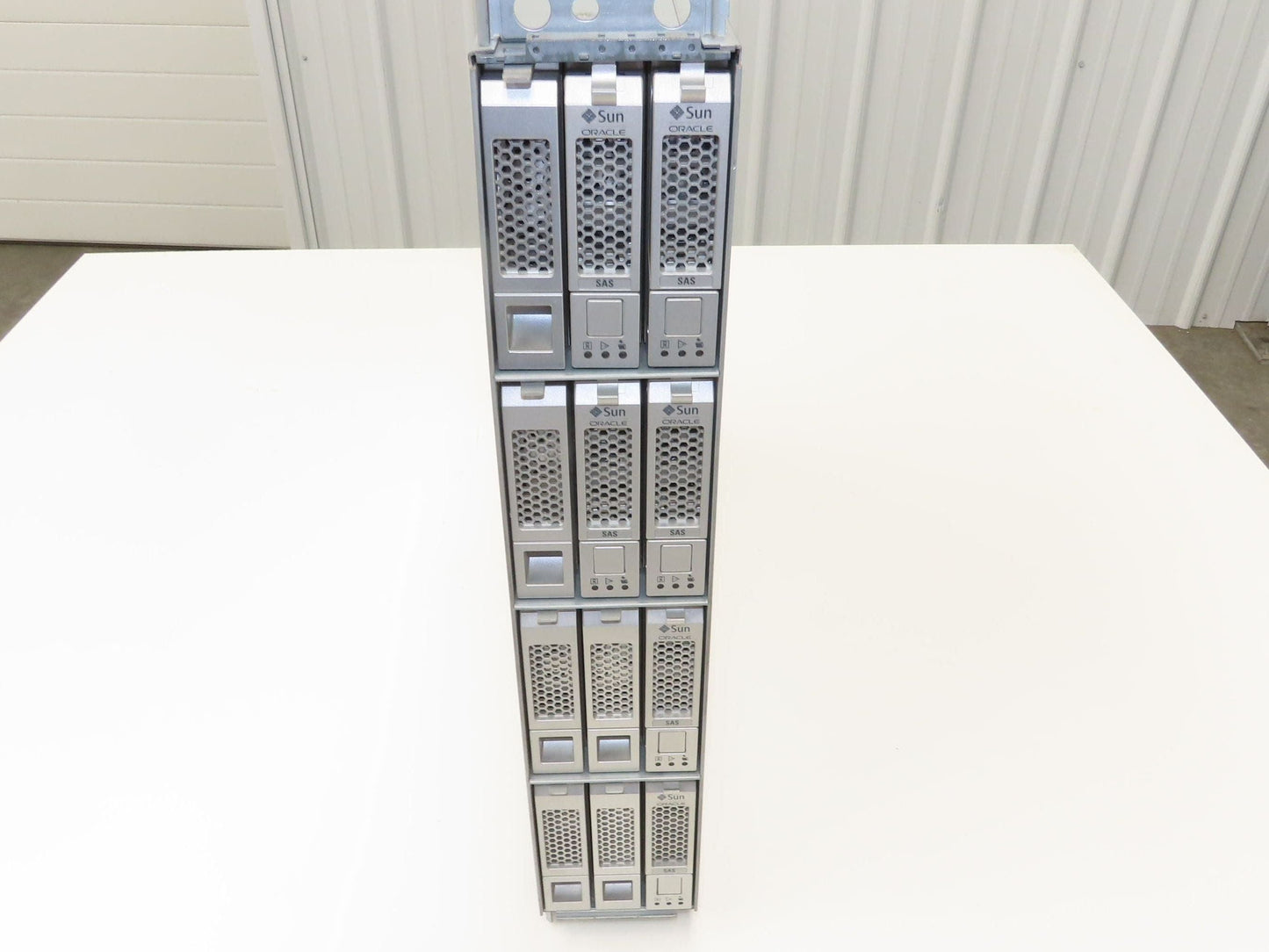 Sun Chassis 100120-113 12-Bay SAS RAID 3.5" NO HDDs