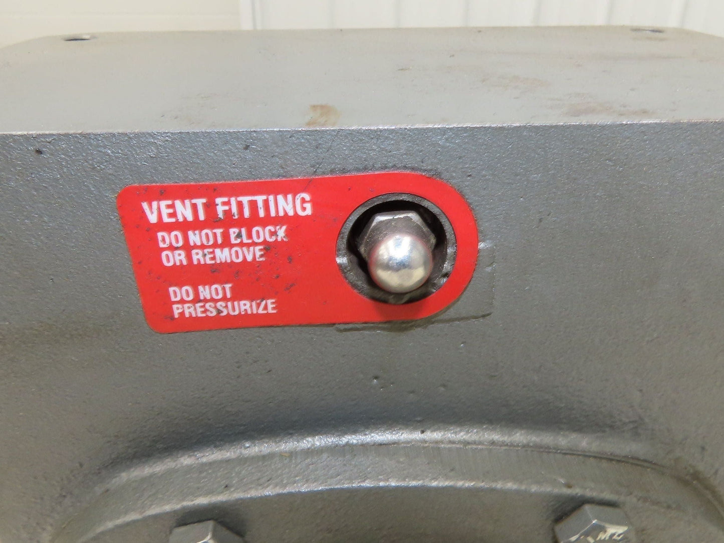 Baldor VM3611T Gearmotor 3Hp 230/460V 3PH 10:1 Reducer 173rpm LH Output 182TC