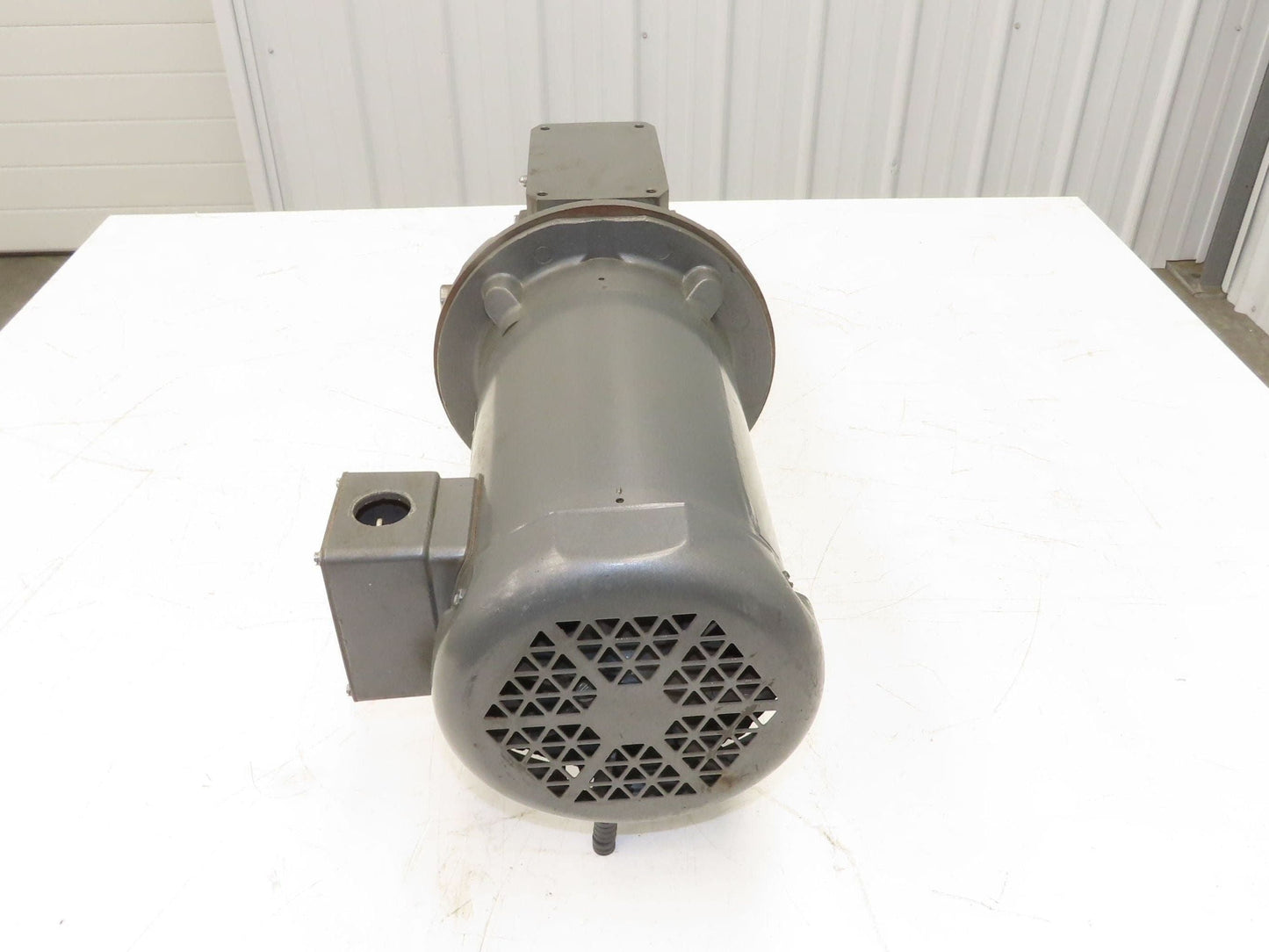 Baldor VM3611T Gearmotor 3Hp 230/460V 3PH 10:1 Reducer 173rpm LH Output 182TC