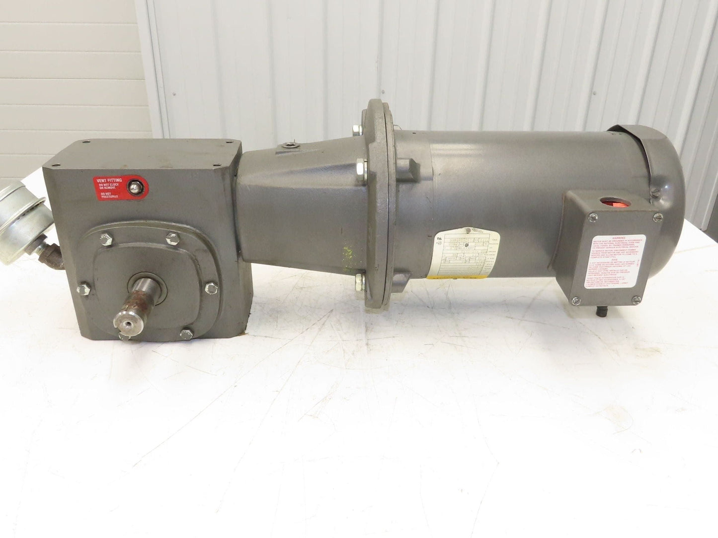 Baldor VM3611T Gearmotor 3Hp 230/460V 3PH 10:1 Reducer 173rpm LH Output 182TC