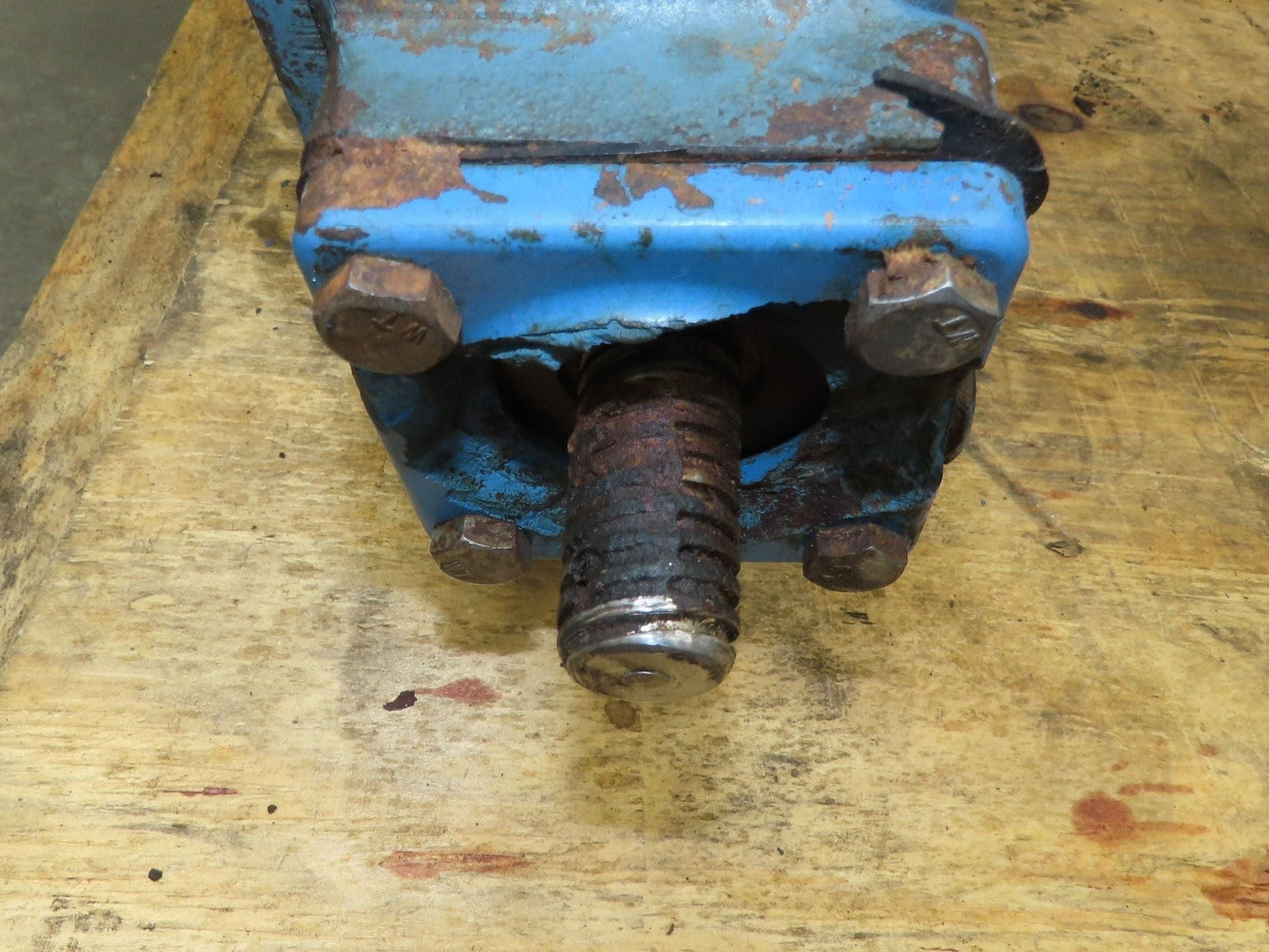 DeZurik 18" Stainless Butterfly Valve 16-Lug w/Air Actuator & PMV Positioner