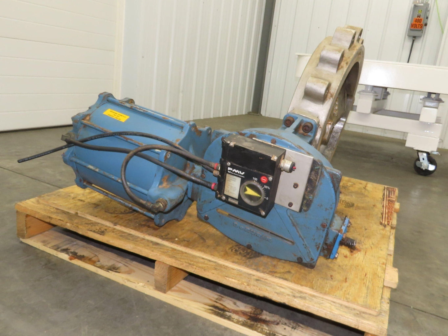 DeZurik 18" Stainless Butterfly Valve 16-Lug w/Air Actuator & PMV Positioner