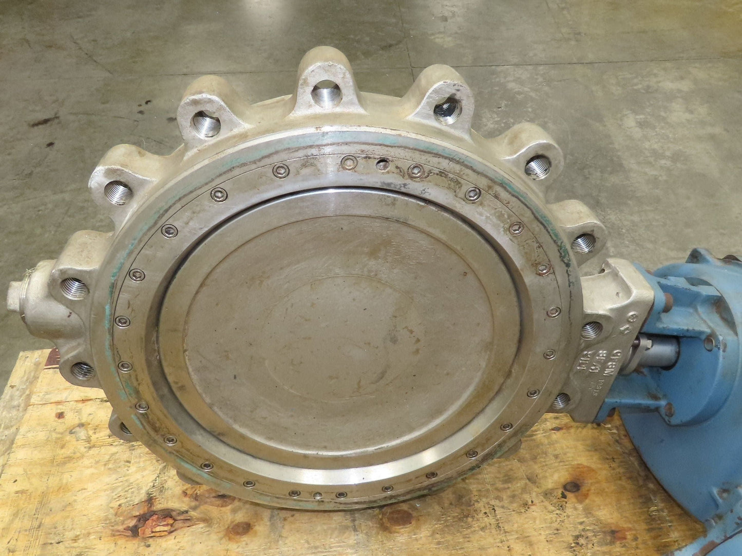 DeZurik 18" Stainless Butterfly Valve 16-Lug w/Air Actuator & PMV Positioner