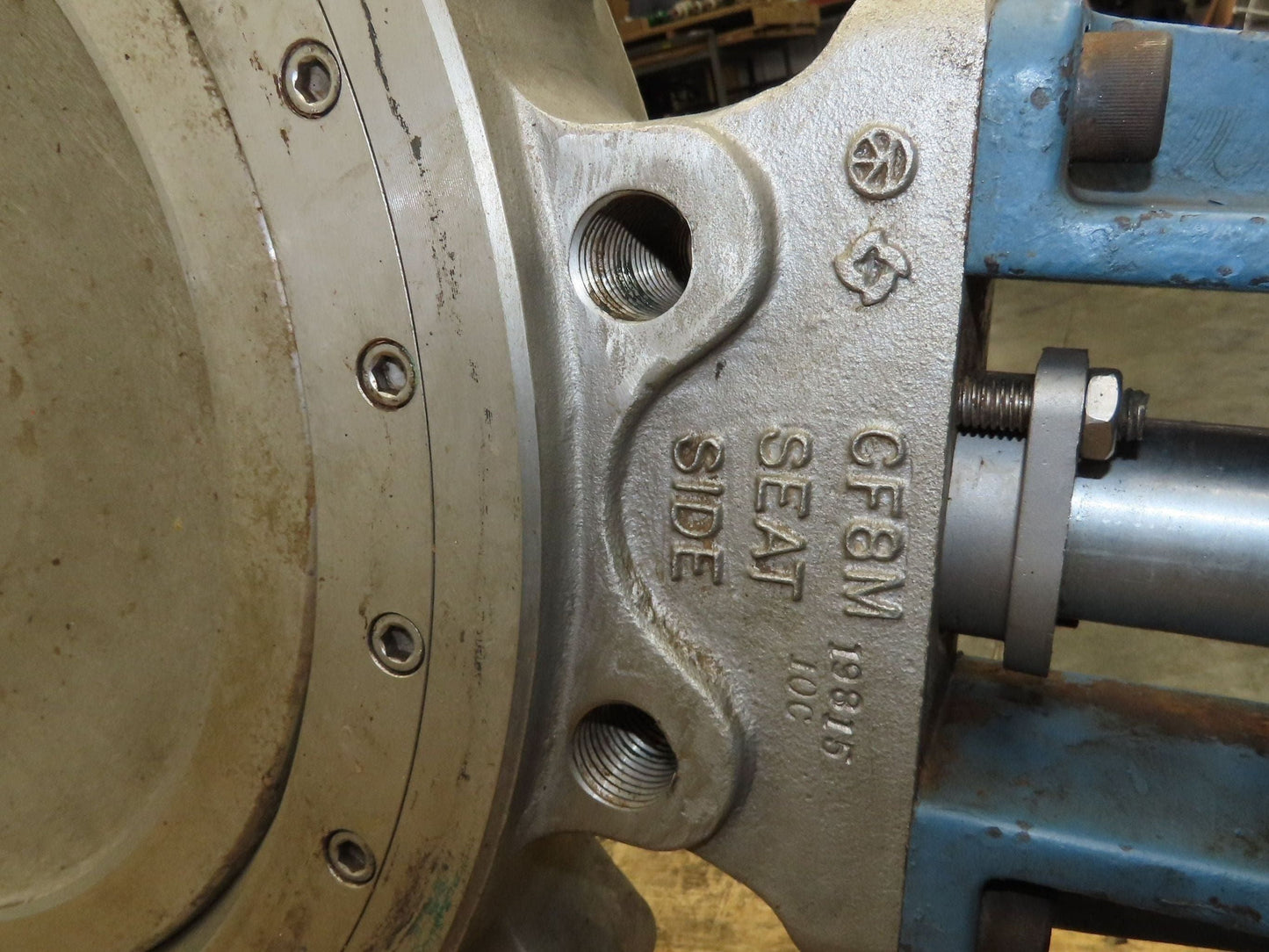 DeZurik 18" Stainless Butterfly Valve 16-Lug w/Air Actuator & PMV Positioner