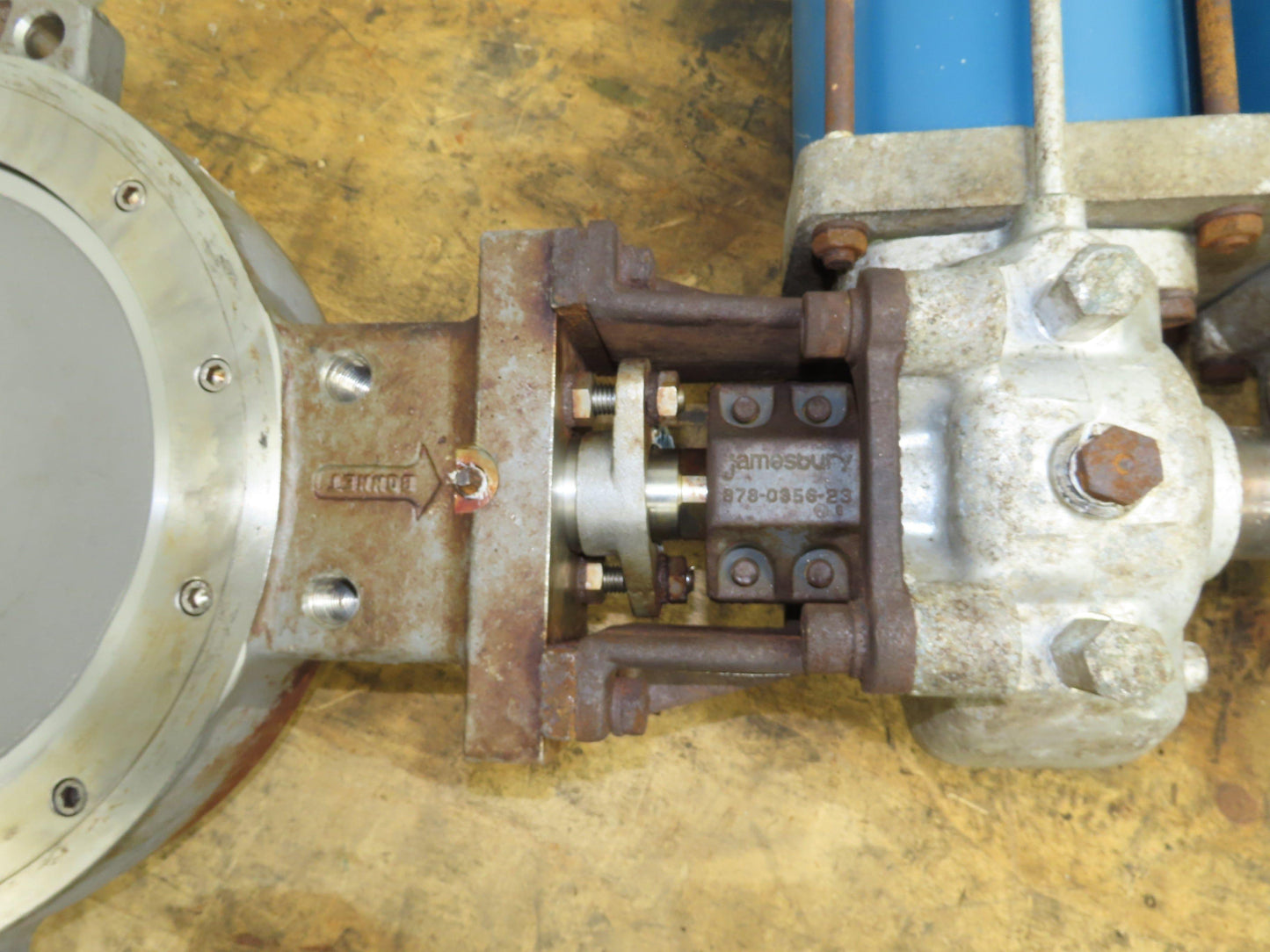 Jamesbury ST-2400 18" Stainless Wafer Butterfly Valve Air Actuator & Positioner