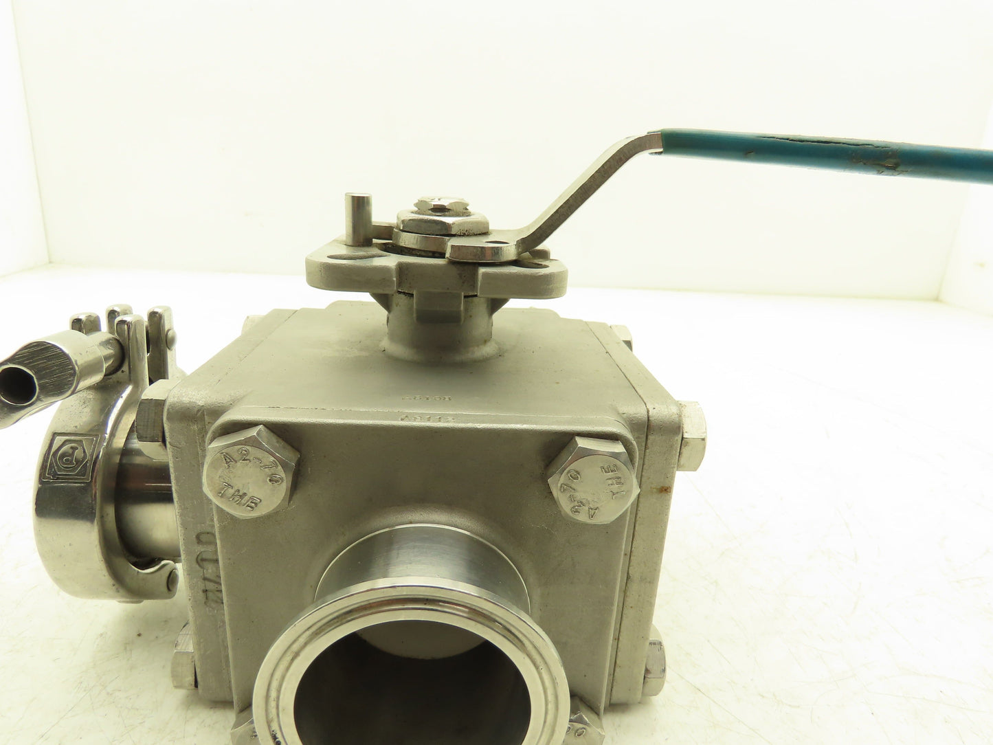 VNE 68-00 2" Sanitary Tri-Clamp Ball Valve 3-Way Stainless with 1 Cap and Clamp