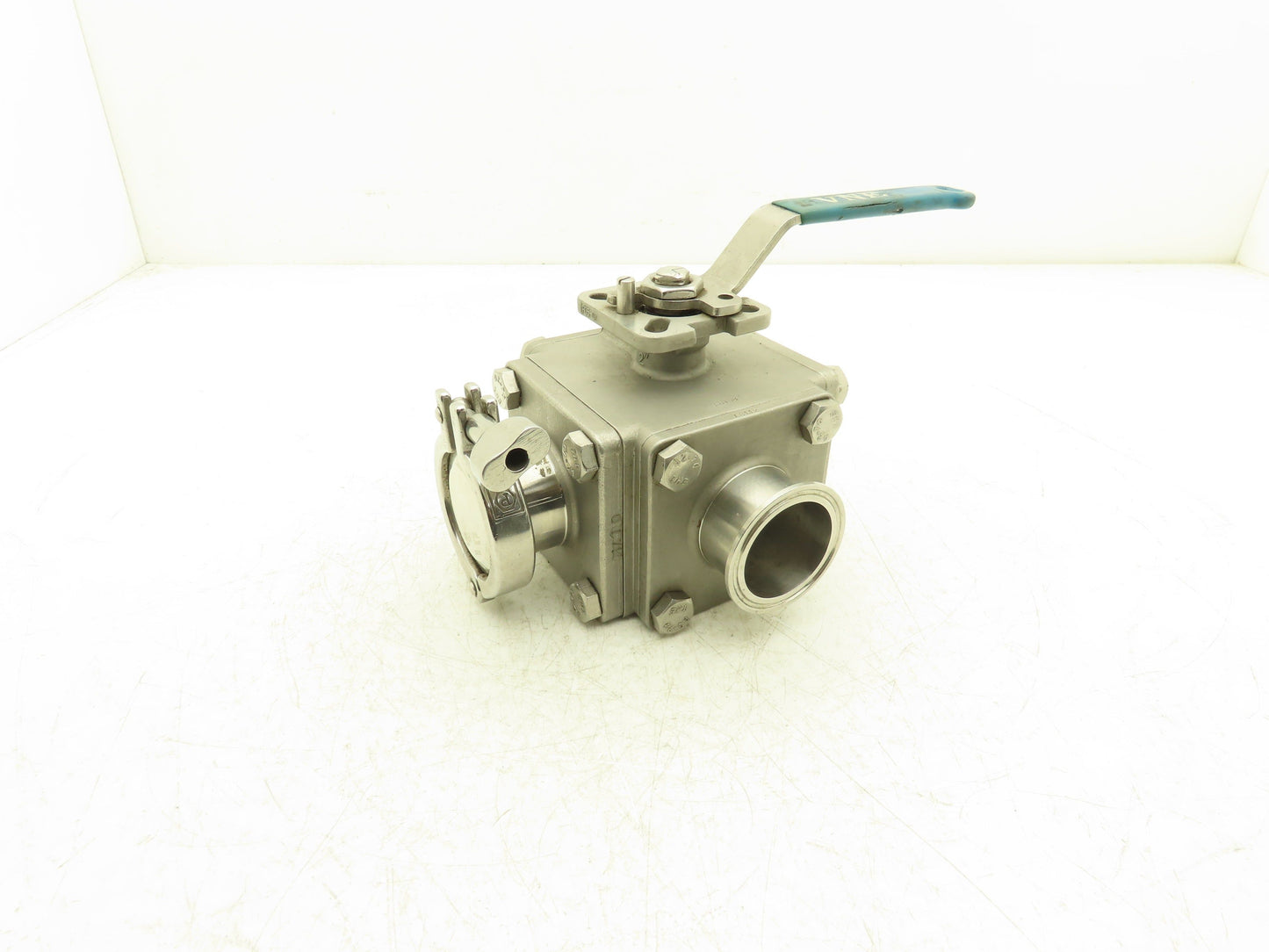 VNE 68-00 2" Sanitary Tri-Clamp Ball Valve 3-Way Stainless with 1 Cap and Clamp