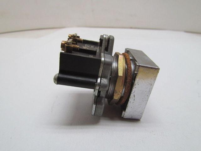 Eaton Cutler Hammer E30DF Compact Pushbutton