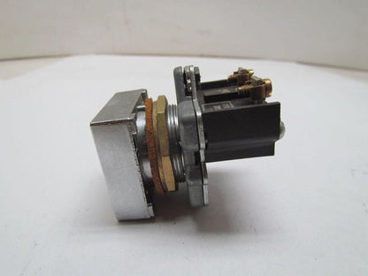 Eaton Cutler Hammer E30DF Compact Pushbutton