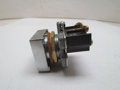 Eaton Cutler Hammer E30DF Compact Pushbutton