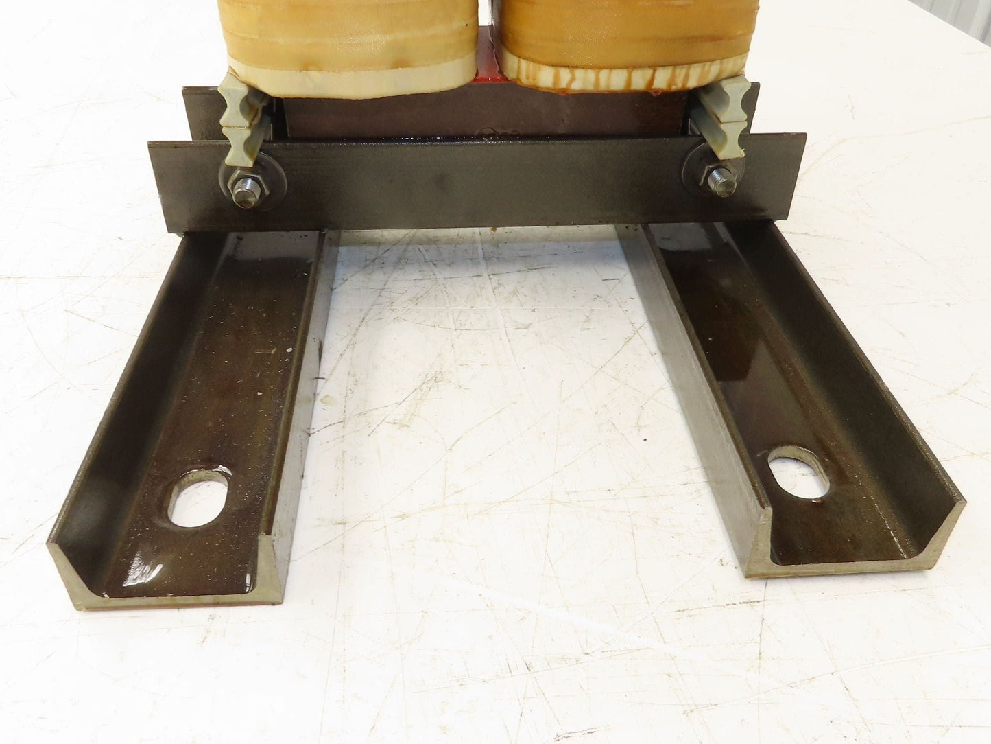 Olsun A75634 Buck/Boost Transformer 7.5kVA 31.3 Amp HV: 227-253v LV: 240v