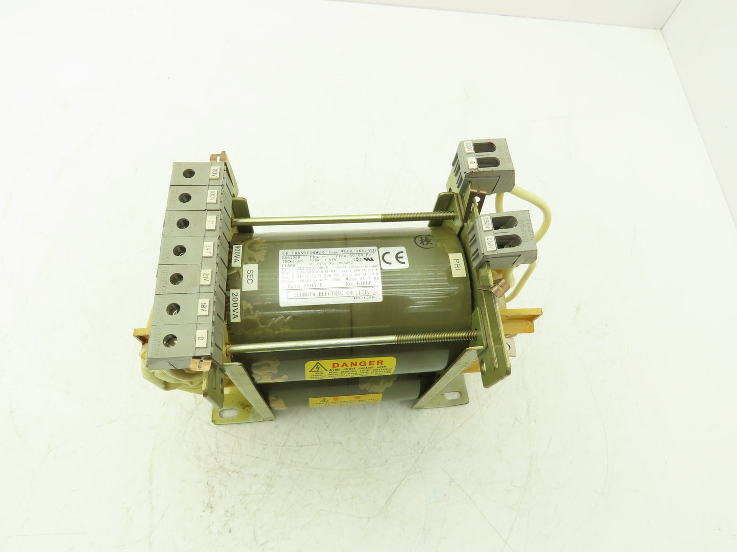 Tsuruta WECA-1KUL42H Transformer 1kVA 1Ph HV 230/220/200 LV 110/100/24/21/18