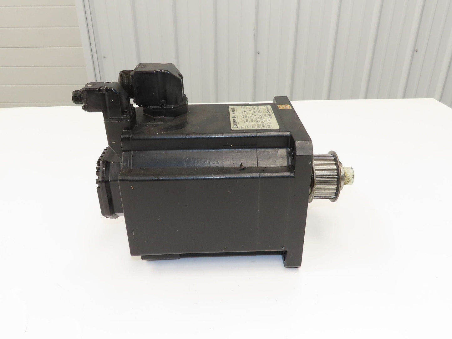 Okuma BL-MC200J-20T AC Servo Motor 4kW 2000 RPM 157V 16.2A 3PH