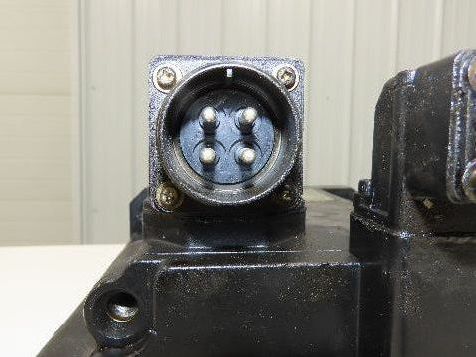 Okuma BL-MC200J-20T AC Servo Motor 4kW 2000 RPM 157V 16.2A 3PH