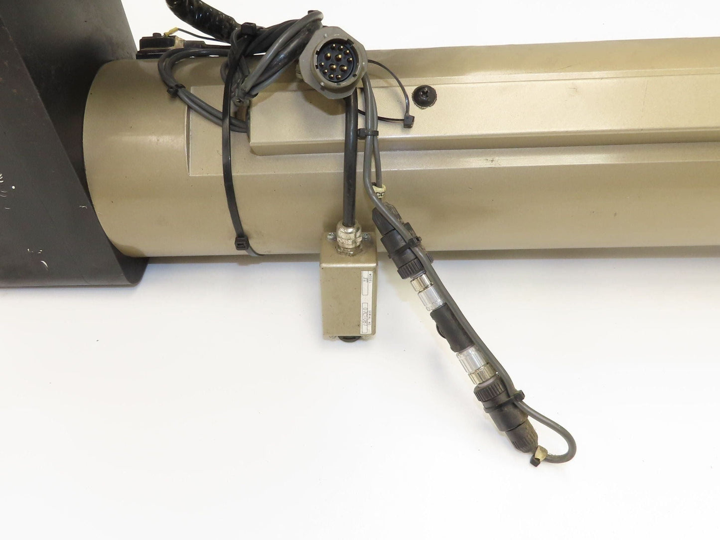 Daiichi Dentsu DPT-301R4H-10PS-00A Digital Servo Press 1.5kW RM4H Motor