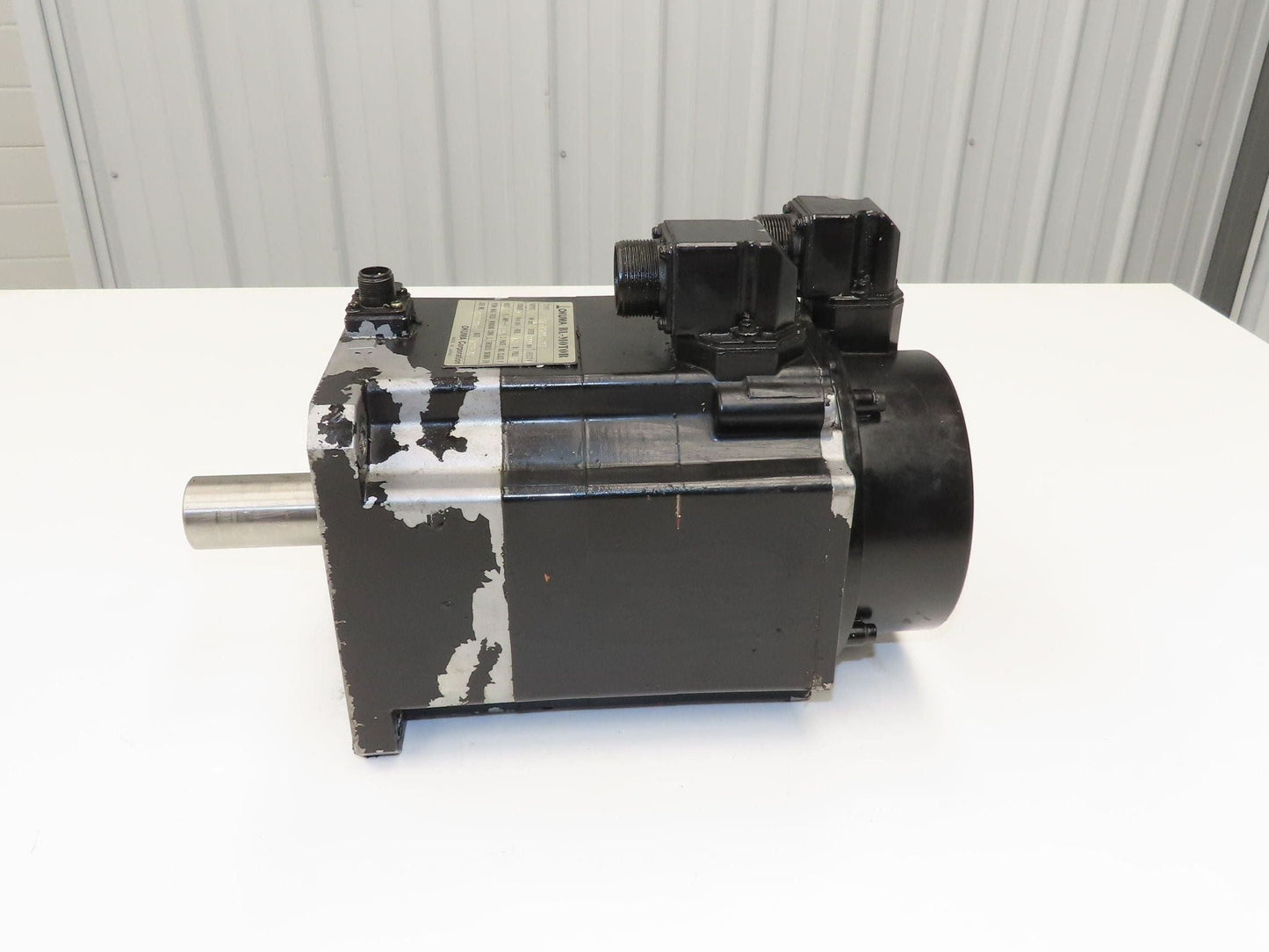 Okuma BL-MC100E-20SB AC Servo Motor 2kW 2000 RPM Encoder ER-HC-7200D