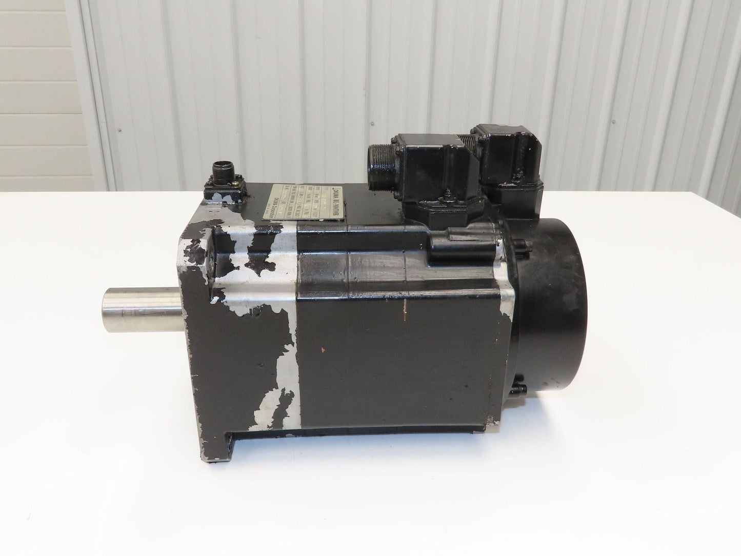 Okuma BL-MC100E-20SB AC Servo Motor 2kW 2000 RPM Encoder ER-HC-7200D