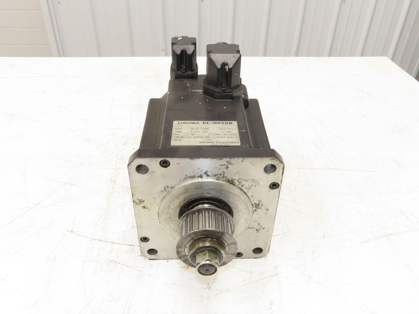 Okuma BL-MC200E-20T AC Servo Motor 4kW 2000 RPM 157V 3PH Encoder ER-FC-2048D