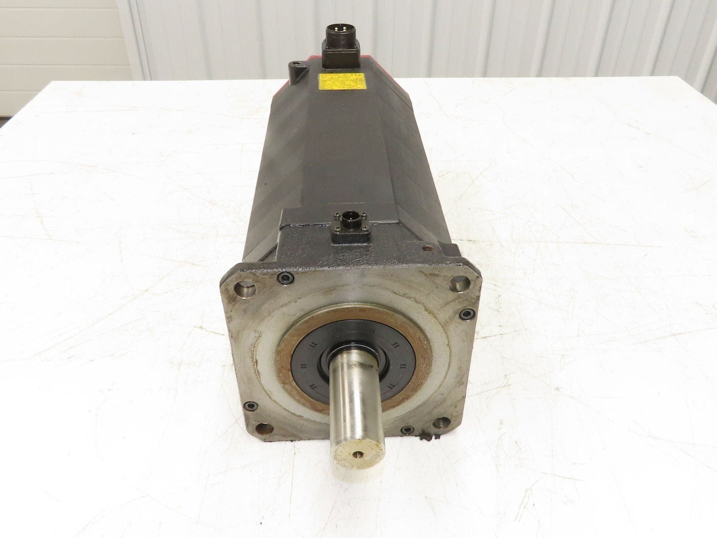 Fanuc A06B-0257-B400 AC Servo Motor 7kW 3000 RPM 149V 3PH Encoder A208-8200-020