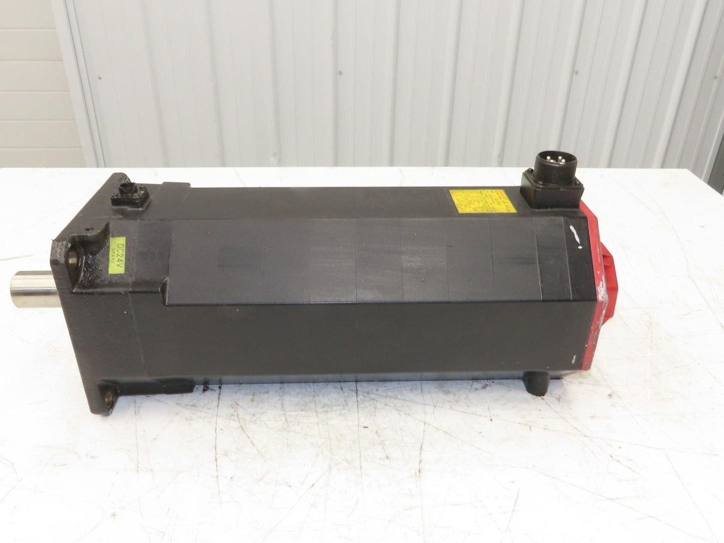 Fanuc A06B-0257-B400 AC Servo Motor 7kW 3000 RPM 149V 3PH Encoder A208-8200-020