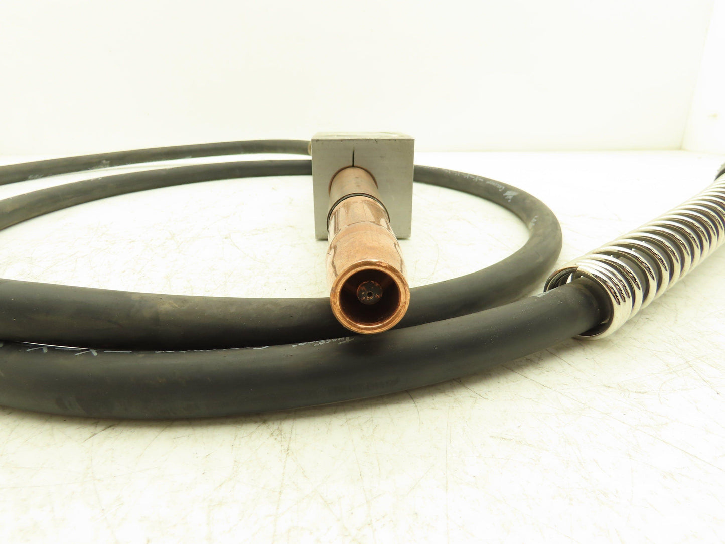 Tweco TAM4103545 Robotic Mig Gun And Cable With Additional Mounting Block