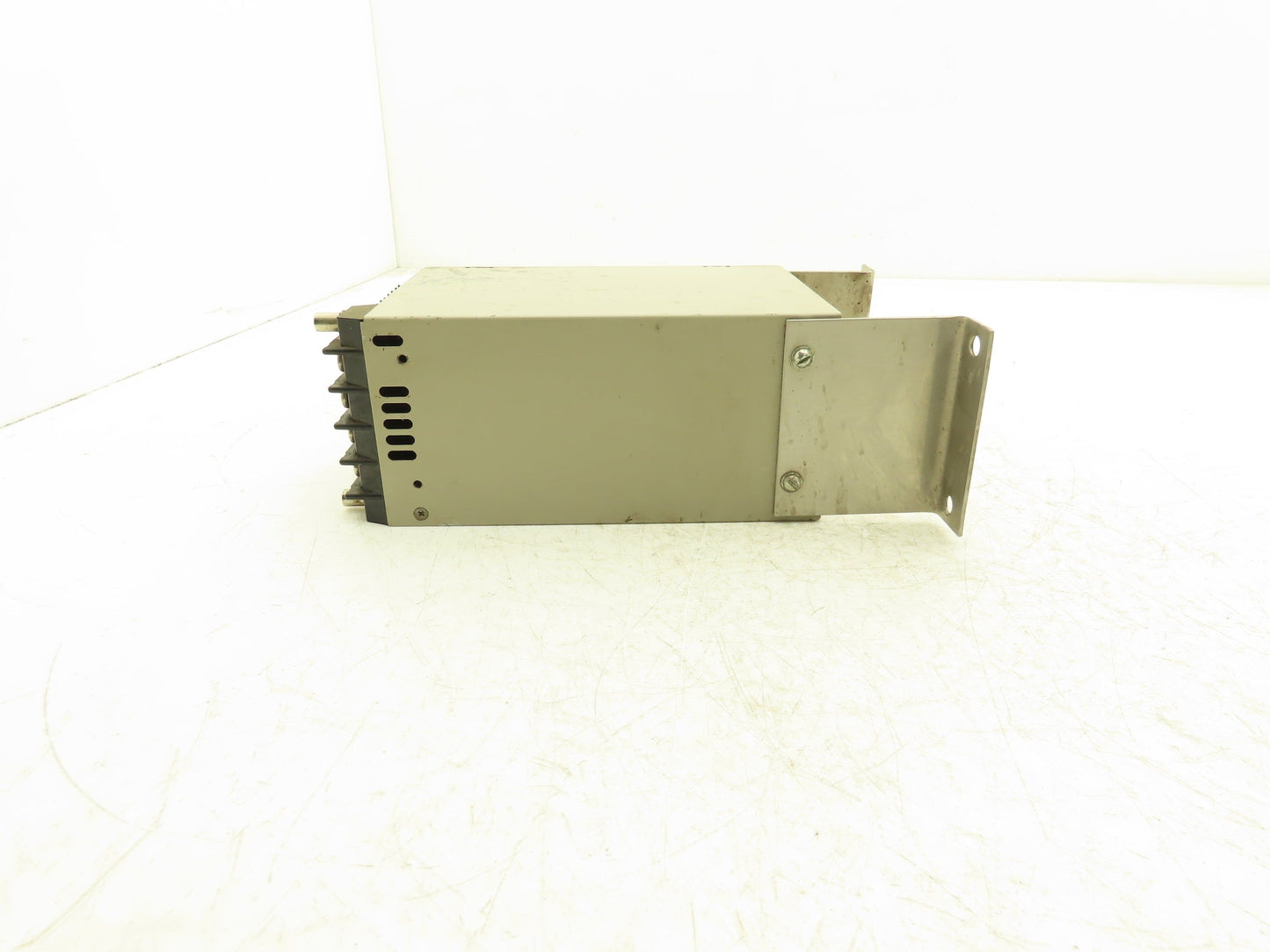Omron S82H-P30024 Power Supply Input 1Ph 120/240V 5A Out 24VDC 14A 336W