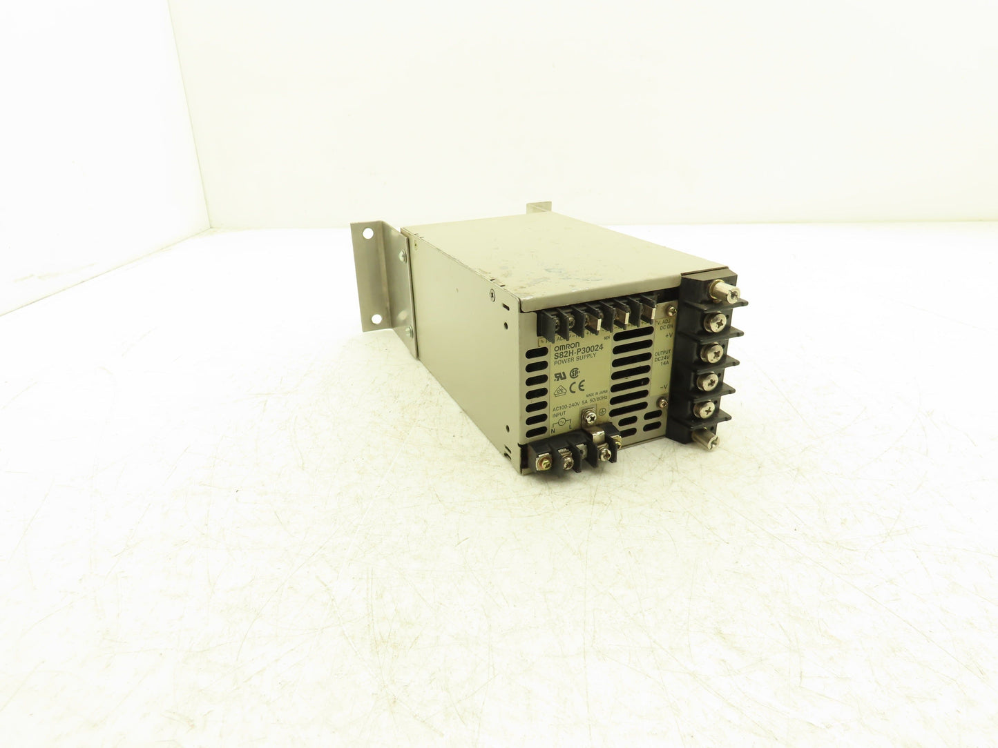 Omron S82H-P30024 Power Supply Input 1Ph 120/240V 5A Out 24VDC 14A 336W