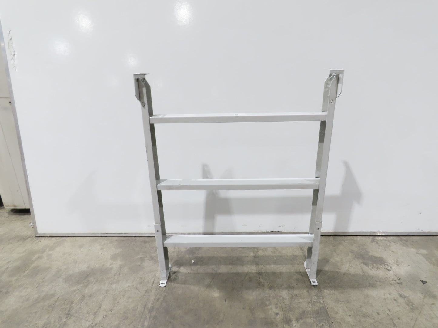 Hytrol HPS-10 43"W Conveyor Leg Stationary Floor Support 55-5/8" - 67-5/8" WHITE