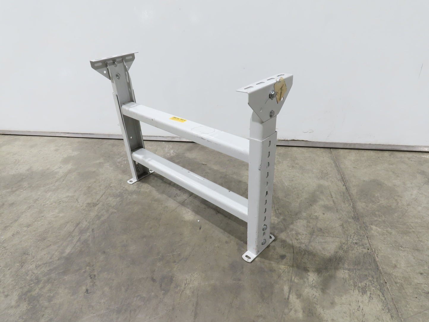 Hytrol MS-6 30"W Conveyor Leg Stationary Floor Support 23-5/8" to 35-5/8"H White
