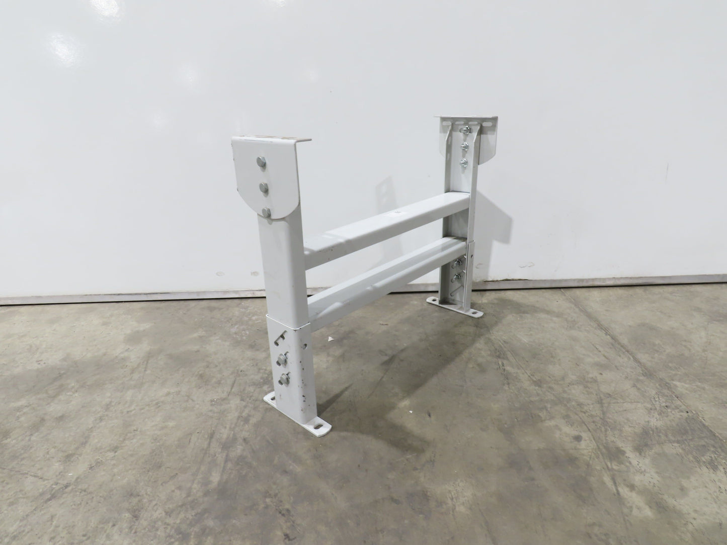 Hytrol HPS-7 31"W Conveyor Leg Stationary Floor Support 25-5/8" to 31-5/8" WHITE