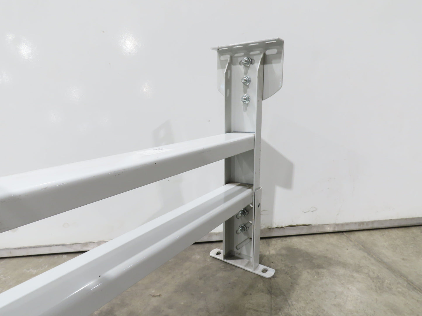 Hytrol HPS-7 31"W Conveyor Leg Stationary Floor Support 25-5/8" to 31-5/8" WHITE