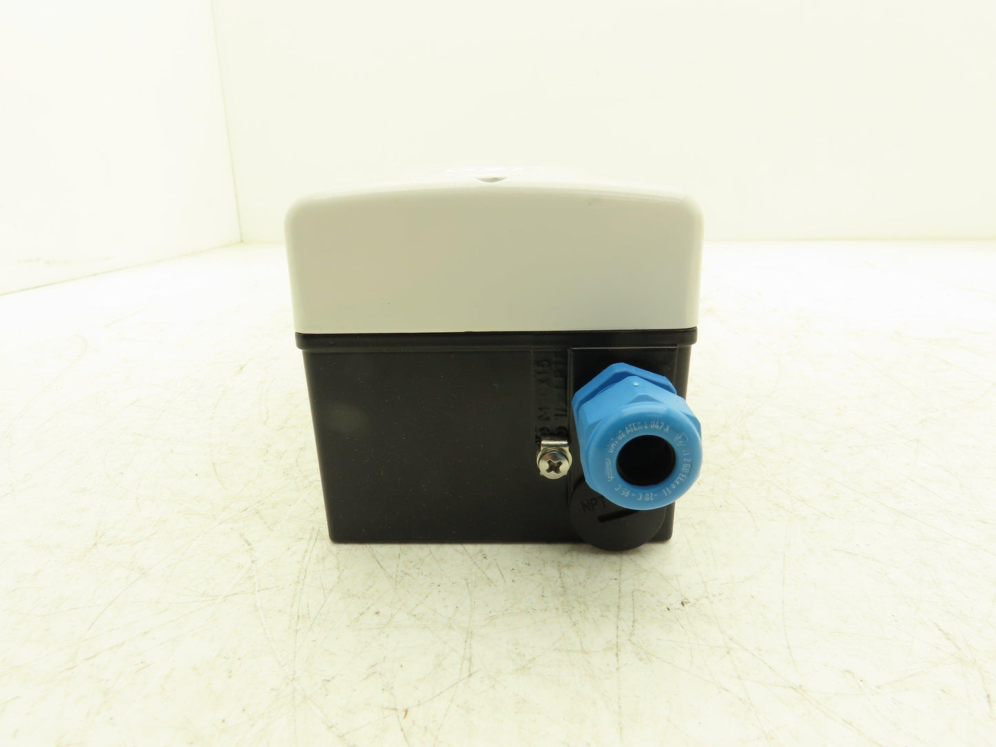 FlowServe PT 715-W1E-2 Pressure Transducer 1.5-6 bar 22-87 psi IP66 NEMA 4x