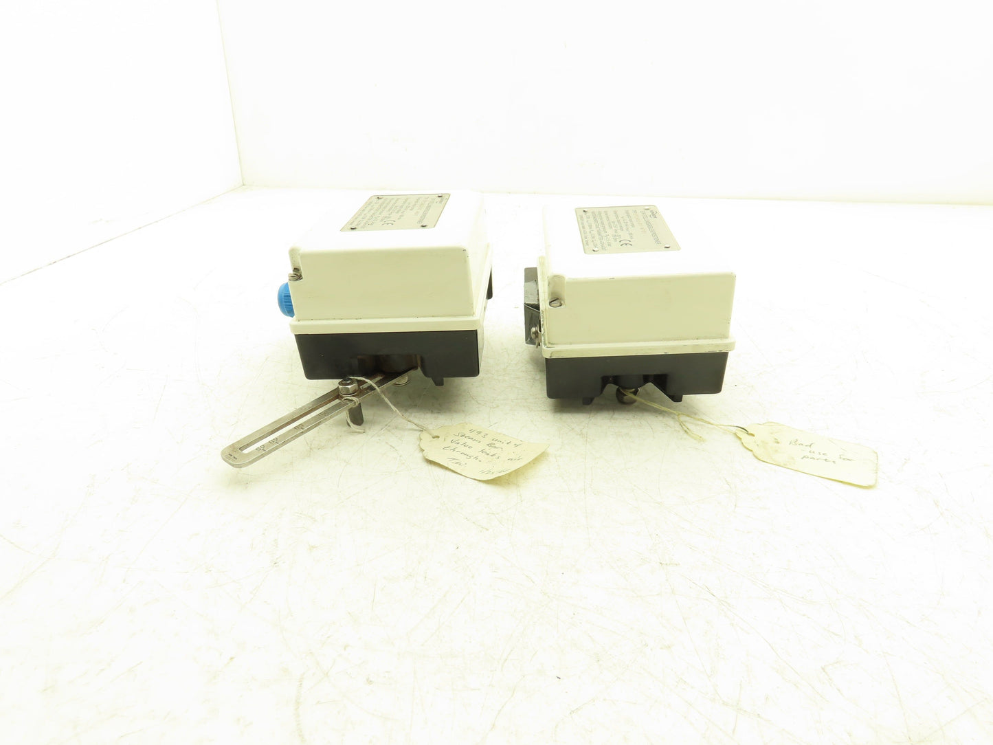 FlowServe EP2402-00 Positioner 1.5-6 bar 22-87 psi 375 Ohm 7.5-30vDC Lot of 2