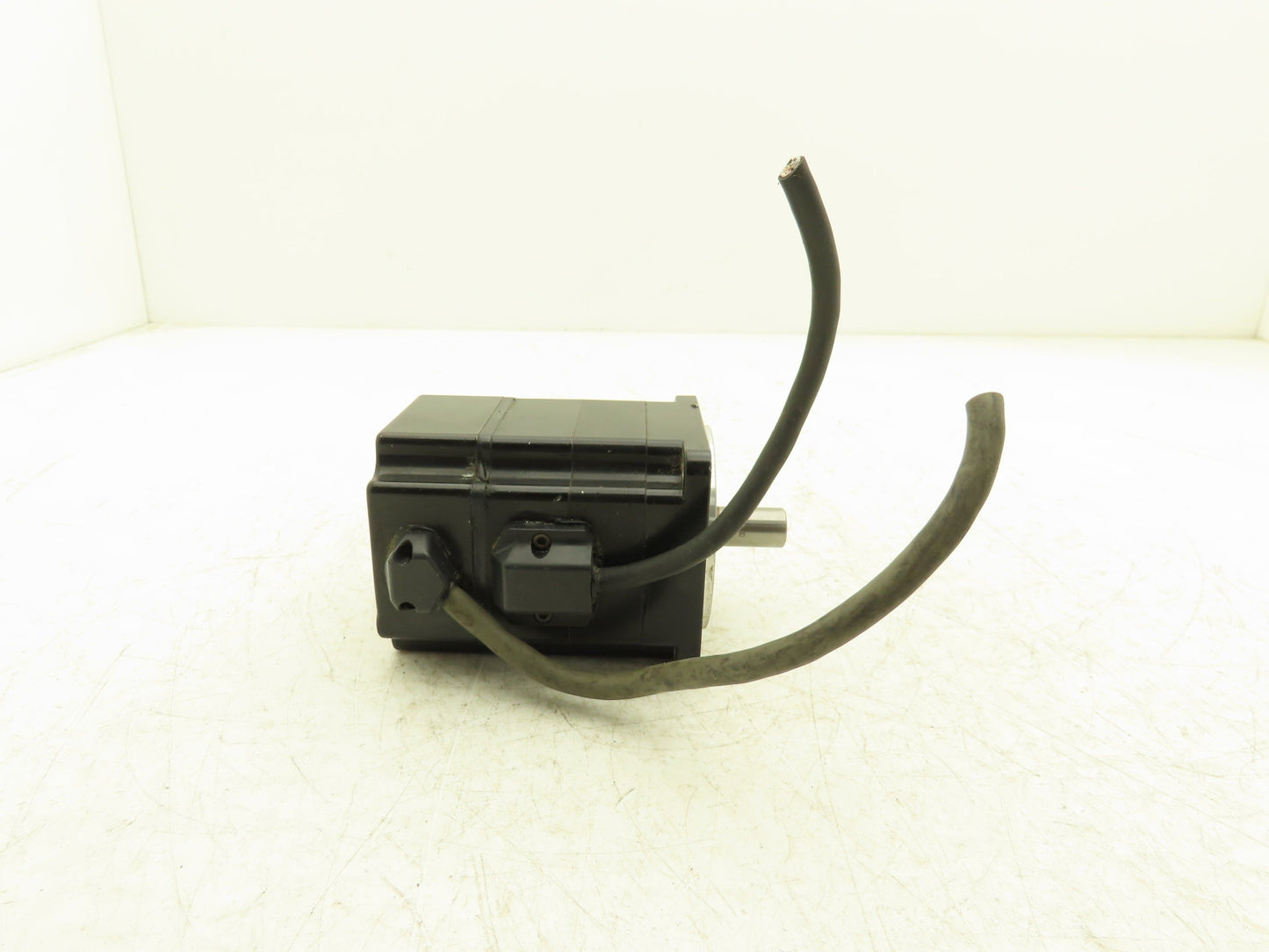 Reliance Electric LD-3009-L-H00CF Servo Motor