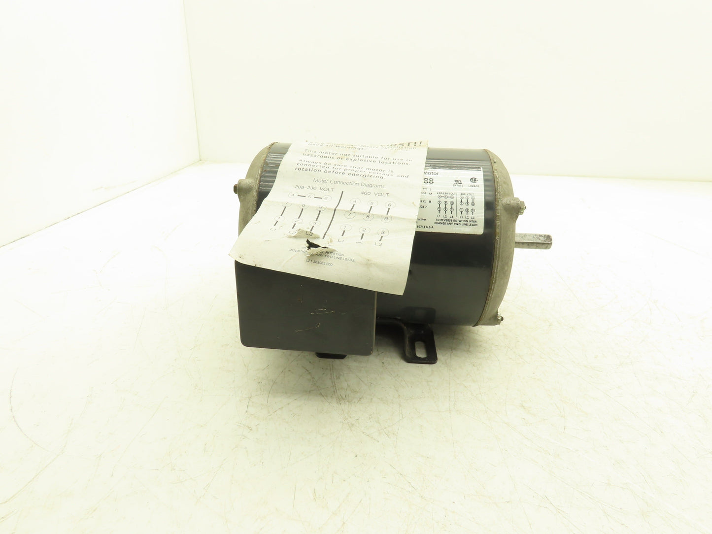 Dayton 6XH88 AC Motor 1/3Hp 1725rpm 208-230/460V 3ph 48 Frame ODP
