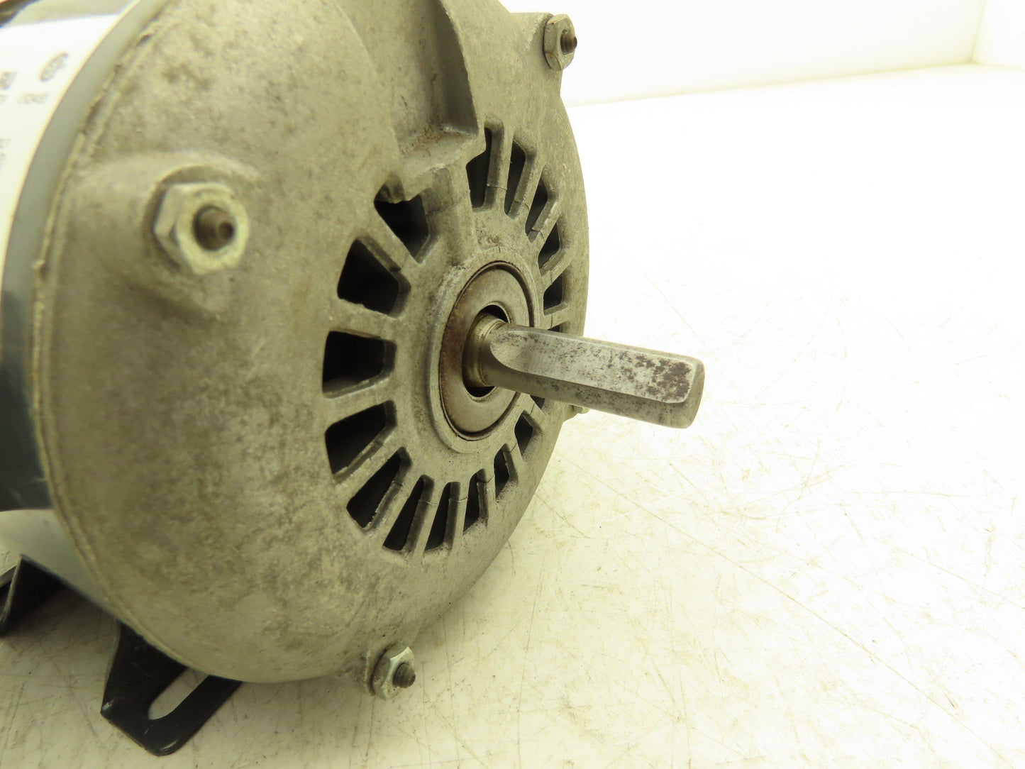 Dayton 6XH88 AC Motor 1/3Hp 1725rpm 208-230/460V 3ph 48 Frame ODP