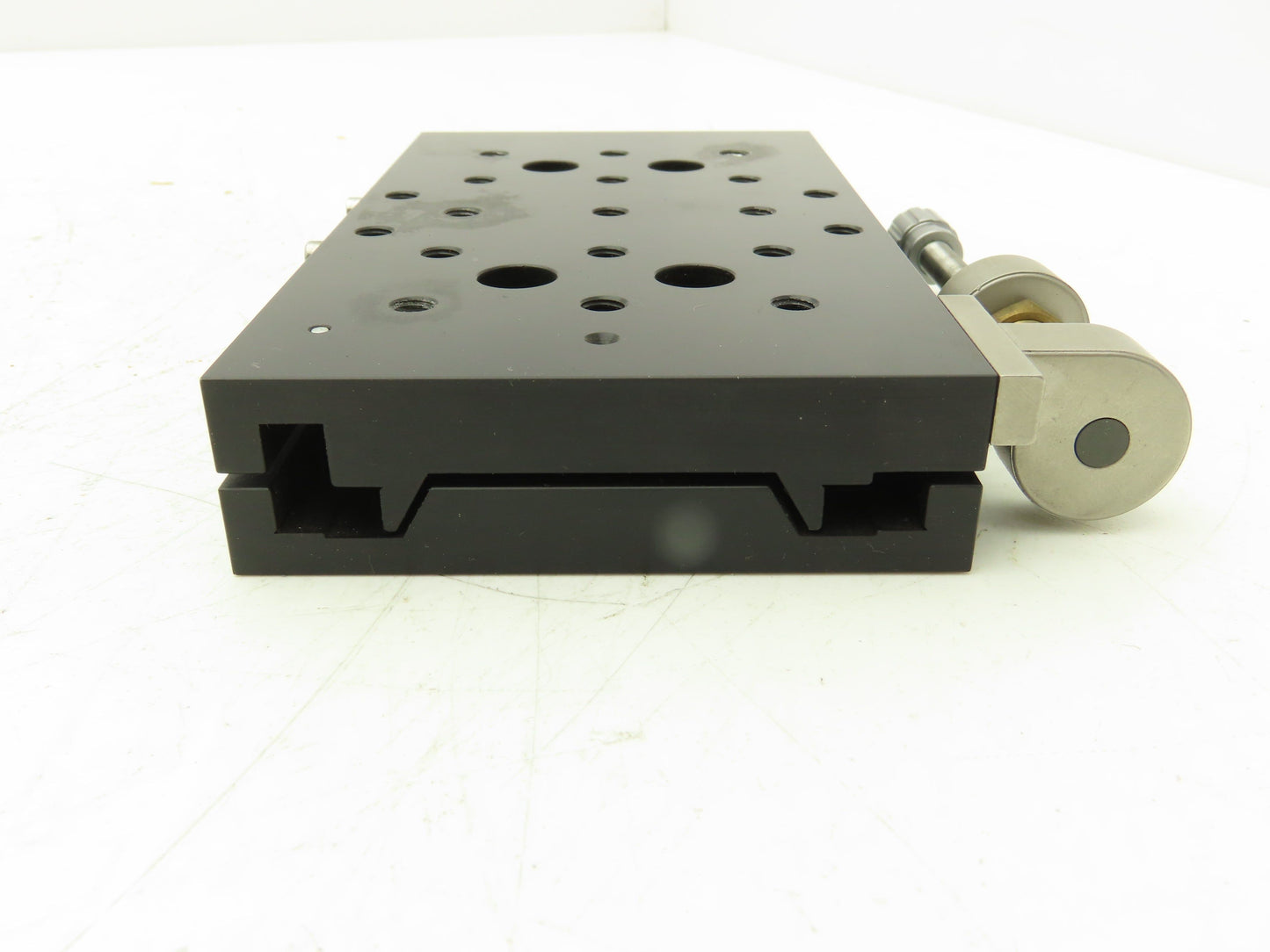 Newport M-436 Manual Linear Stage Crossed Roller Bearings 50.8 mm Travel