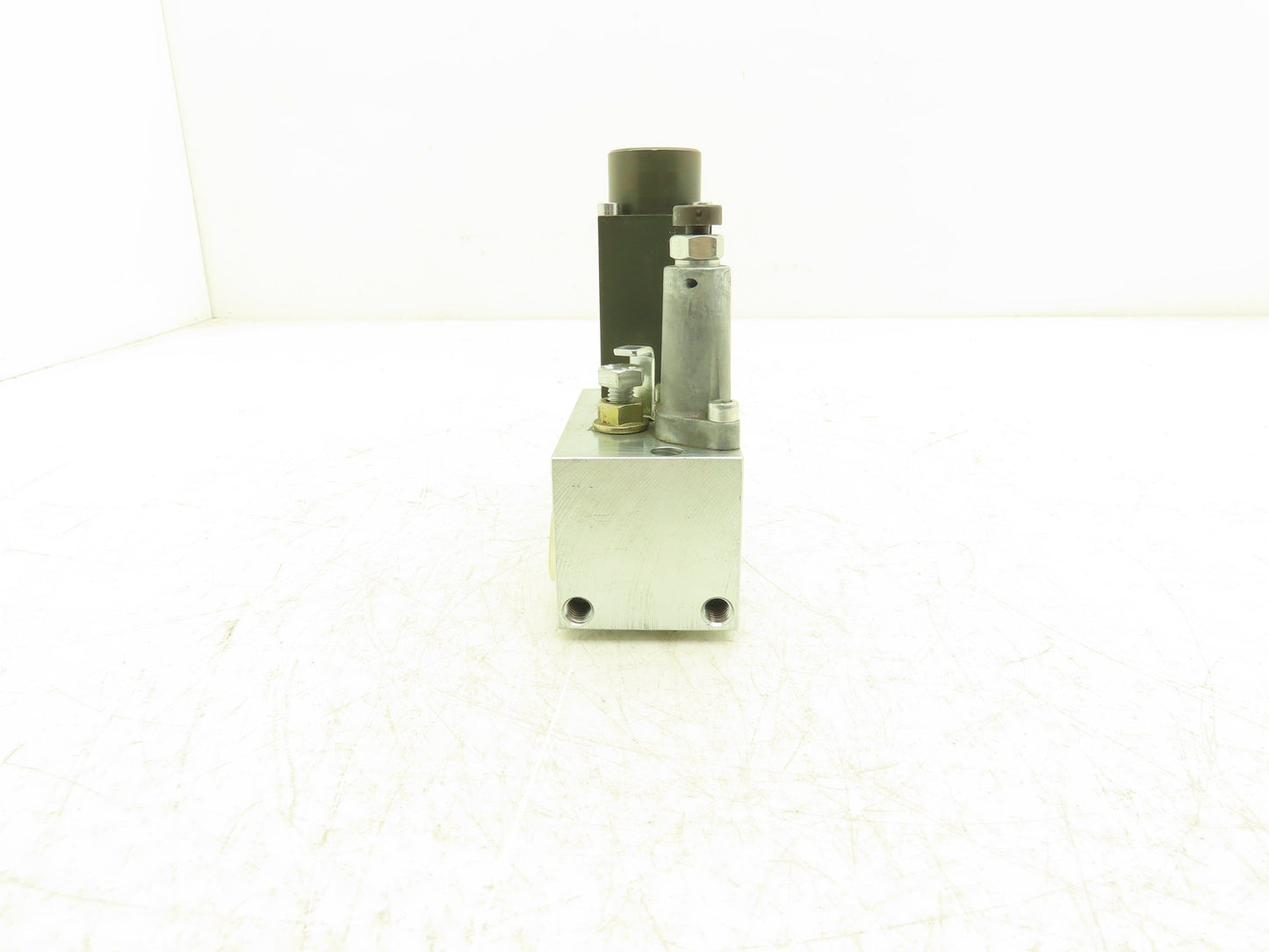 Hawe HSV21R2 Valve 2/2-Way Lifting/Lowering 315 bar 4560 psi BM45 Solenoid 98Vdc
