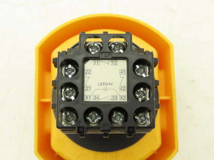 IDEC XW1E-LV Emergency RED E-Stop Pushbutton Twist Release Lot of 5