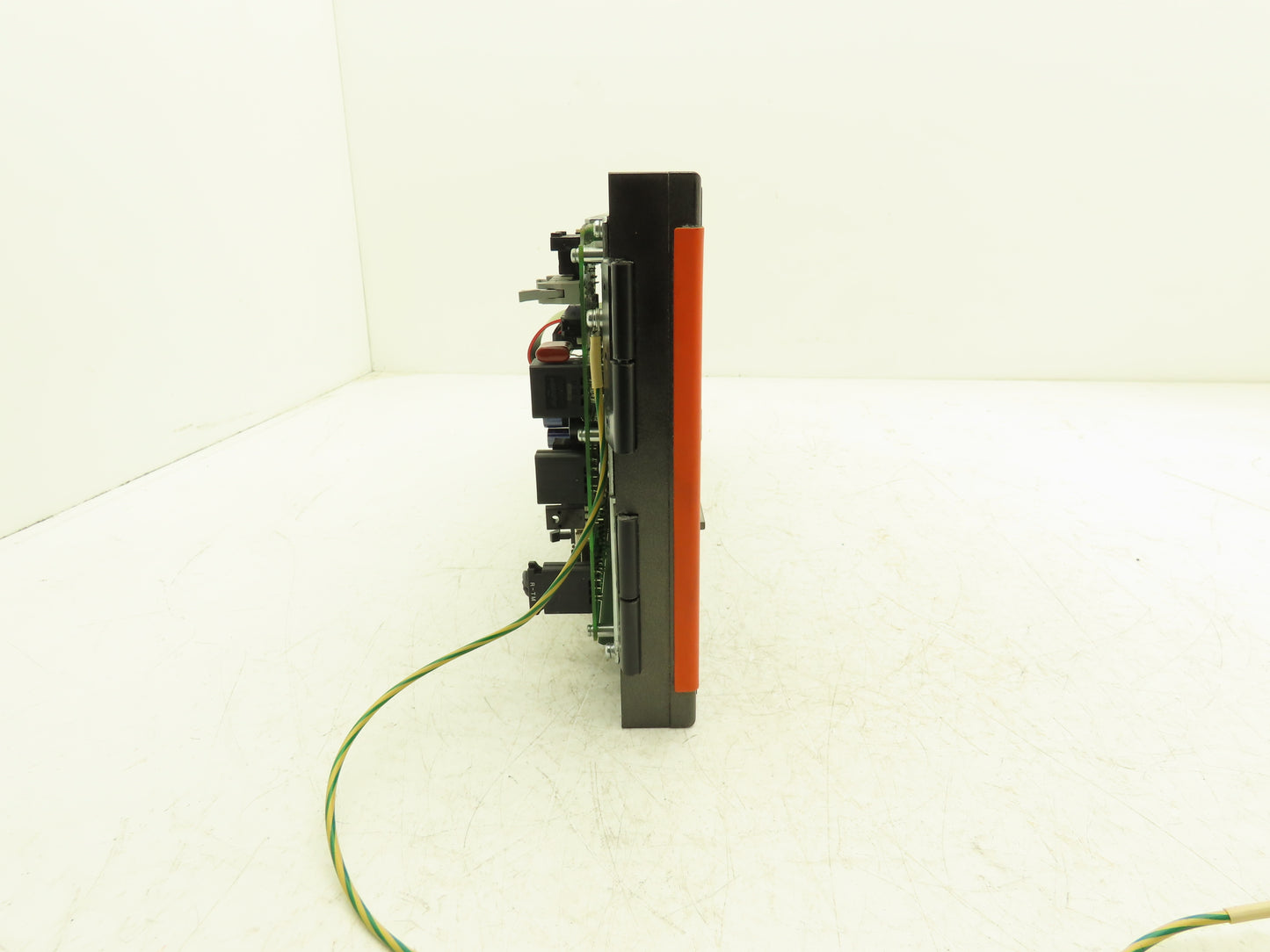 Mitsubishi Electric FCU7-YZ082 Mazak Keyboard 12/24vdc