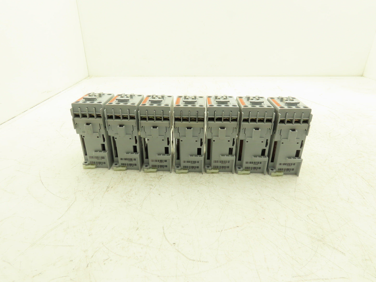 Sprecher Schuh CA7-16D-M40 Motor Starter 4 P 24VDC Coil 5kw 10Hp 600V Lot of 7
