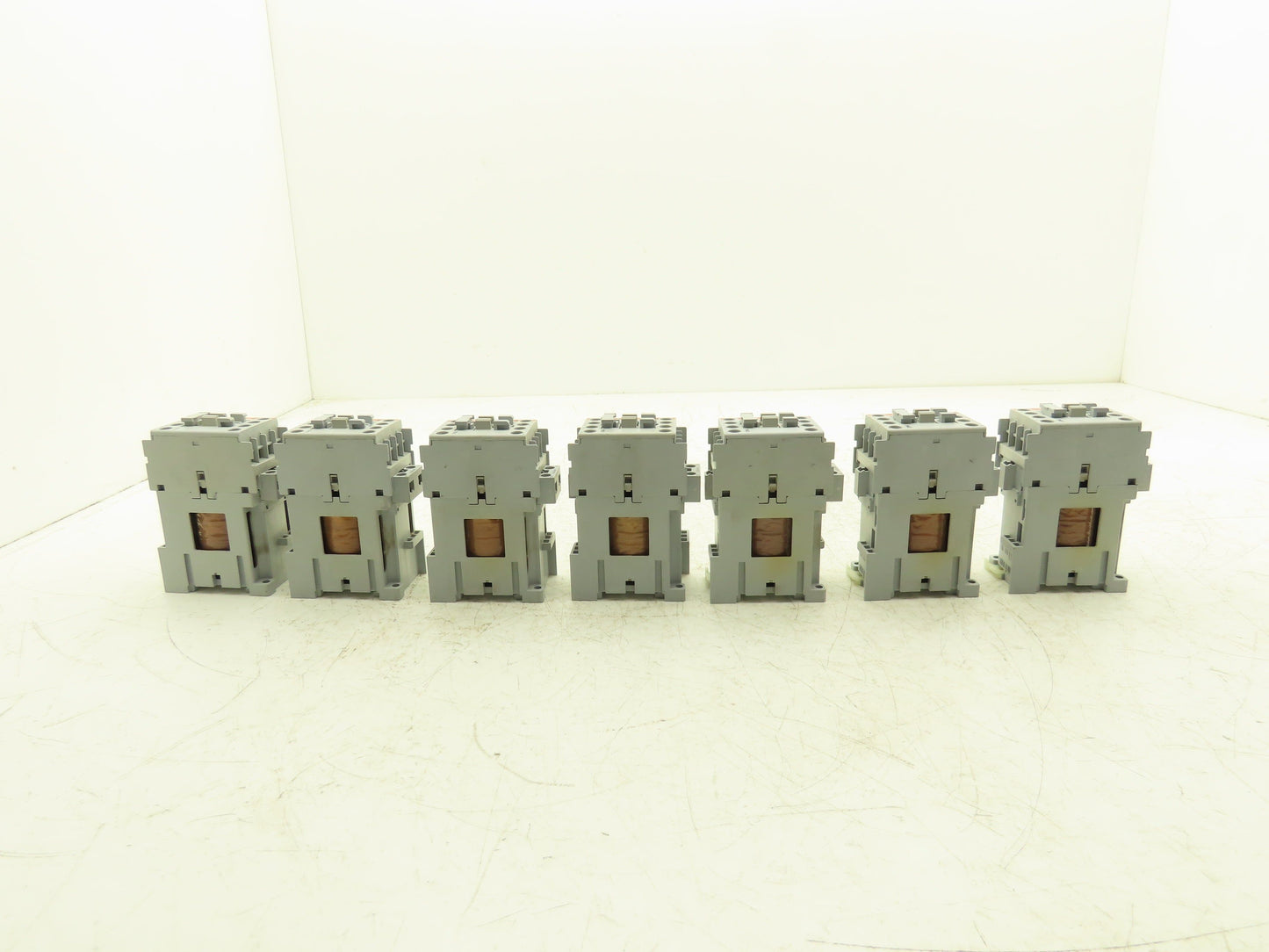 Sprecher Schuh CA7-16D-M40 Motor Starter 4 P 24VDC Coil 5kw 10Hp 600V Lot of 7